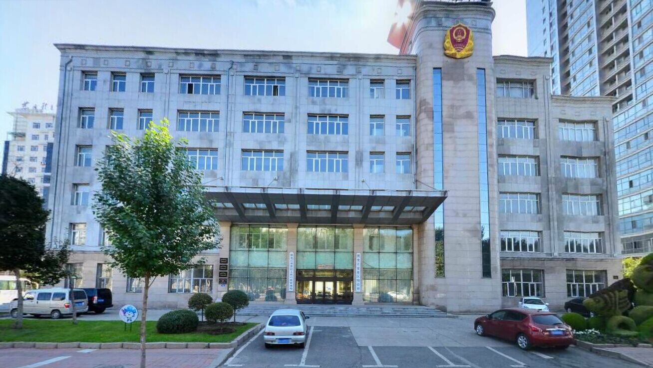 黑龍江省墾區(qū)工商局彩鋼屋面防水工程